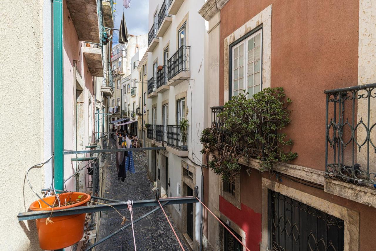 Alfama'S Heart Apartment By Lovelystay Lisbon Exterior photo