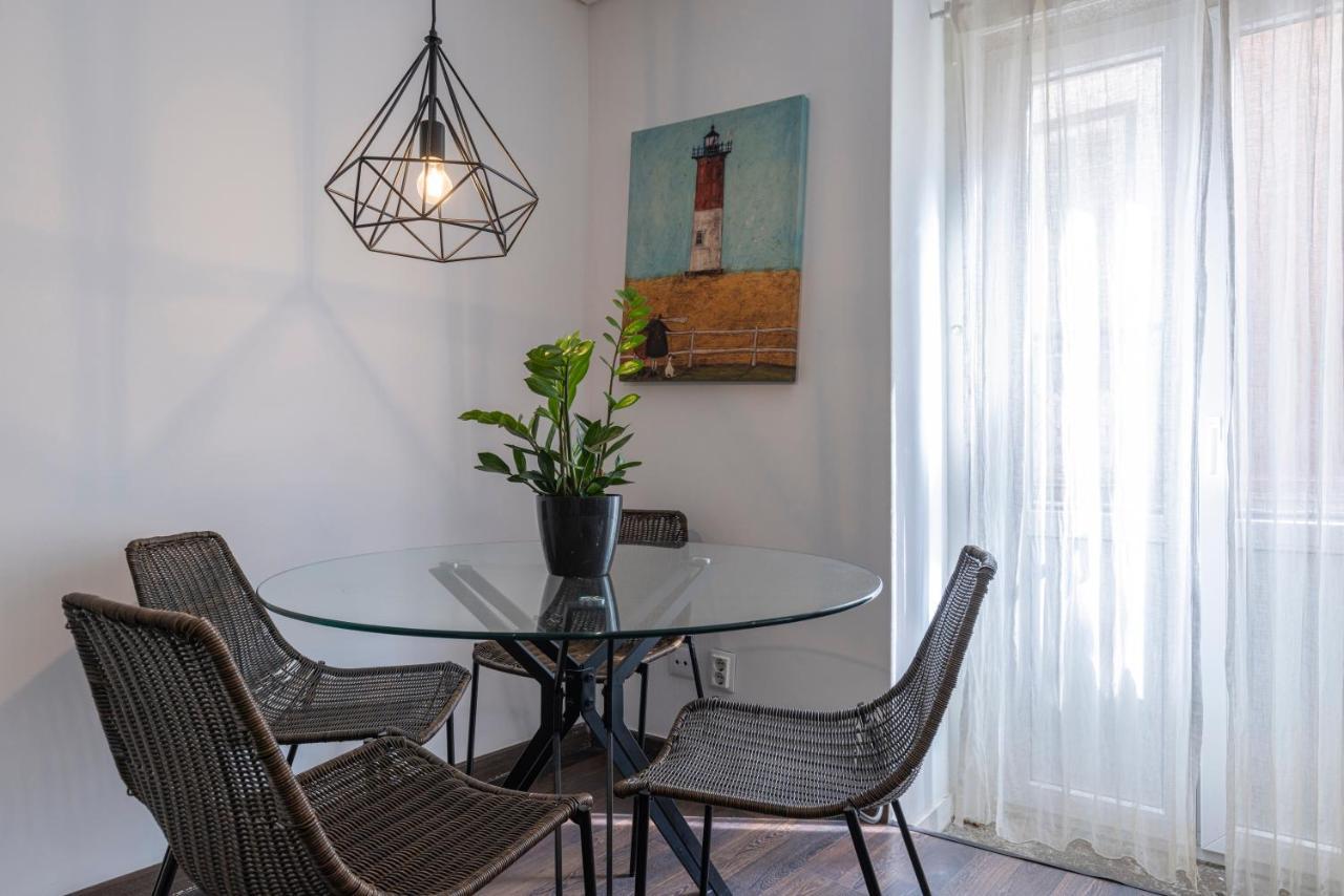 Alfama'S Heart Apartment By Lovelystay Lisbon Exterior photo